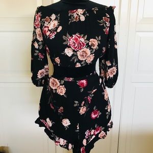 ILLA ILLA Black Floral Crop Top & Short Set